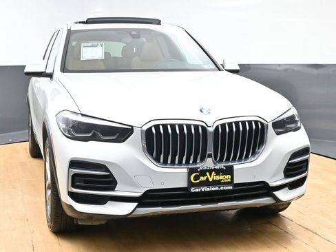 Used 2022 BMW X5 xDrive40i AWD/4WD image 3