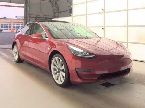 Used 2020 Tesla Model 3 Long Range image 4