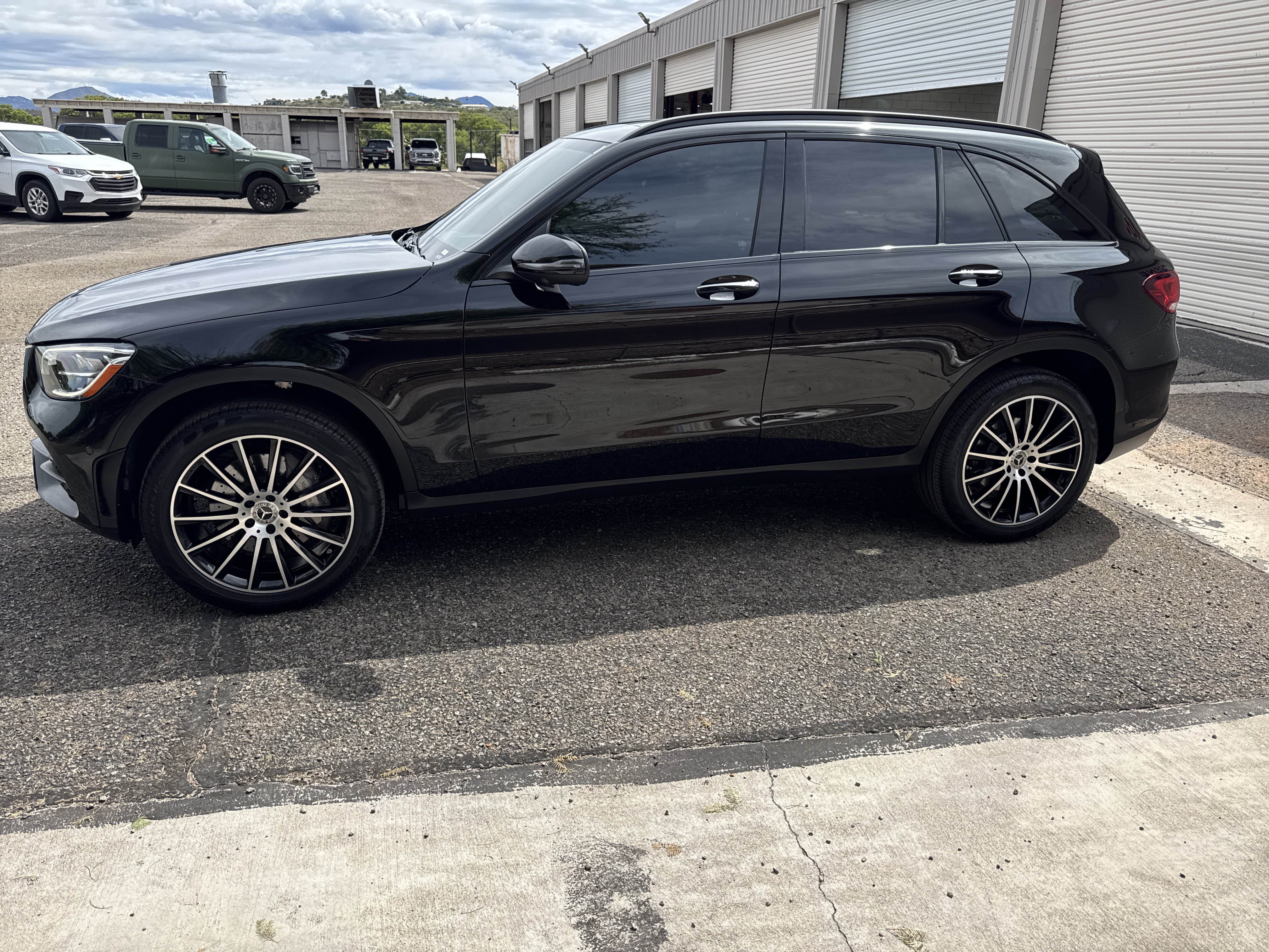 Used 2022 Mercedes-Benz GLC 300 image 5