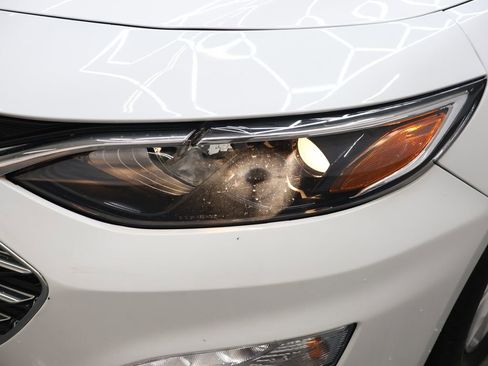 Used 2022 Chevrolet Malibu LT image 26