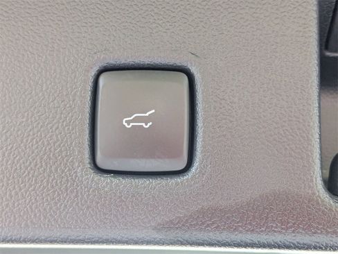 Used 2023 Ford Escape Active image 31