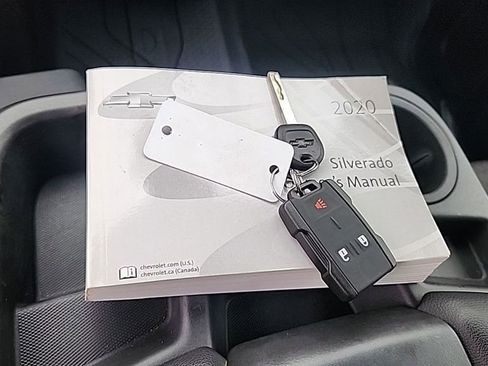 Used 2020 Chevrolet Silverado 1500 LT w/ Trailering Package image 14