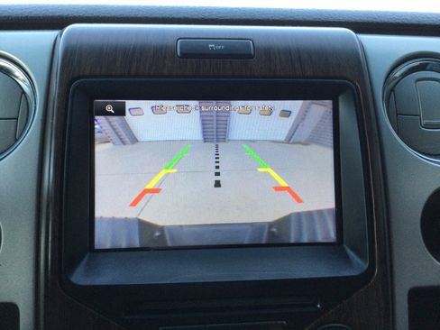 Used 2013 Ford F150 Lariat w/ Lariat Chrome Pkg image 10