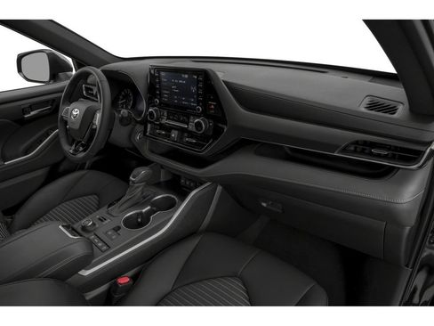 Used 2022 Toyota Highlander XSE FWD image 10