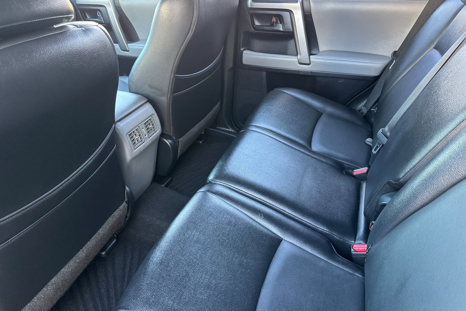 Used 2010 Toyota 4Runner Trail AWD/4WD image 25