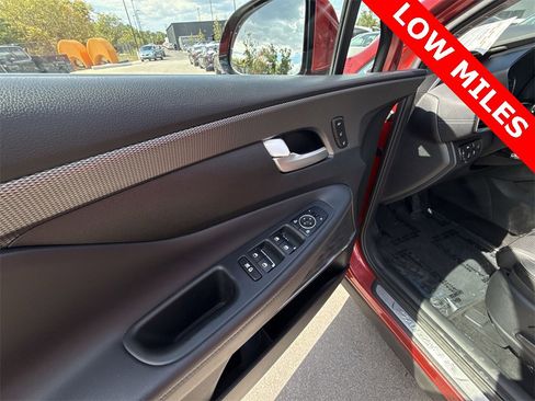 Used 2019 Hyundai Santa Fe AWD image 13