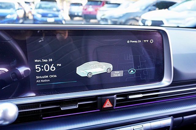 Certified 2025 Hyundai Ioniq 6 Limited RWD image 34