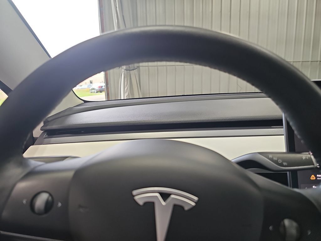 Used 2023 Tesla Model 3 Standard Range RWD image 19