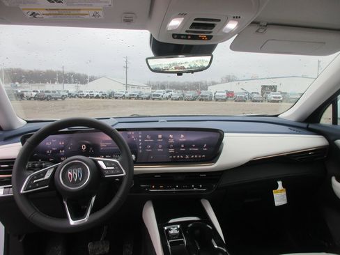 New 2026 Buick Envision Avenir image 17