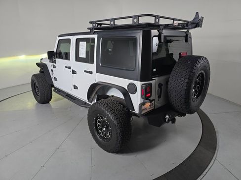 Used 2015 Jeep Wrangler Unlimited Sport image 3