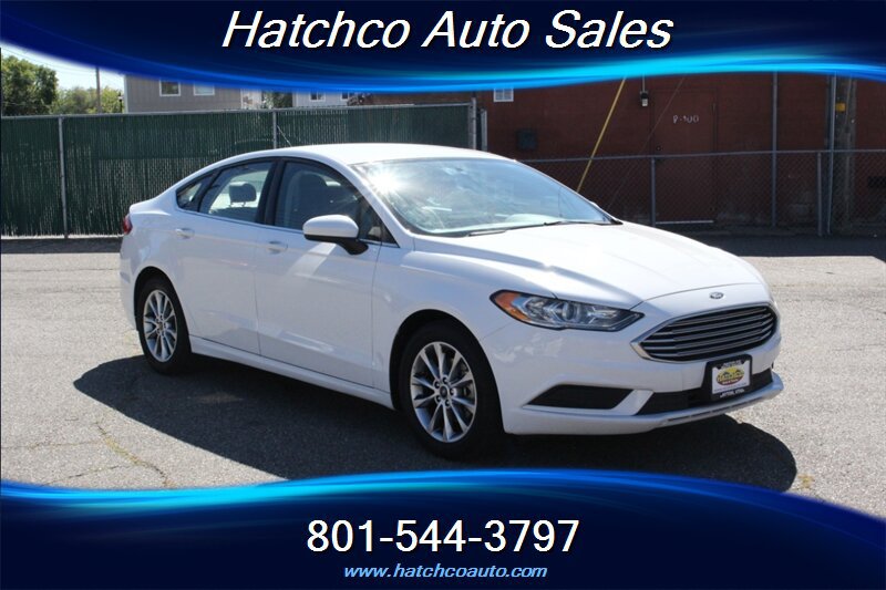 Used 2017 Ford Fusion SE FWD image 7