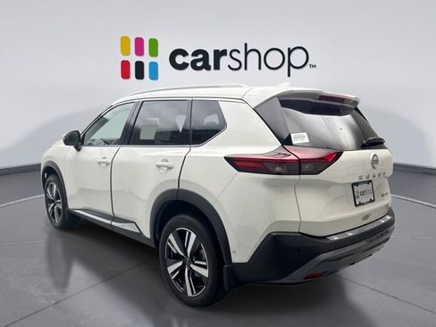 Used 2023 Nissan Rogue SL w/ SL Premium Package AWD/4WD image 3