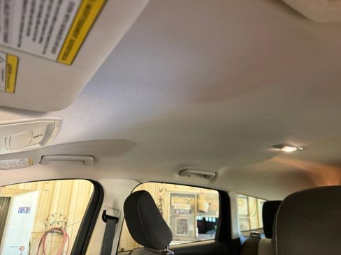 Used 2018 Ford Escape SE AWD/4WD image 25