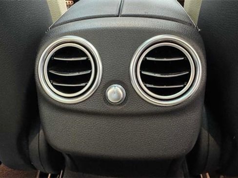 Used 2020 Mercedes-Benz C 300 Sedan image 17