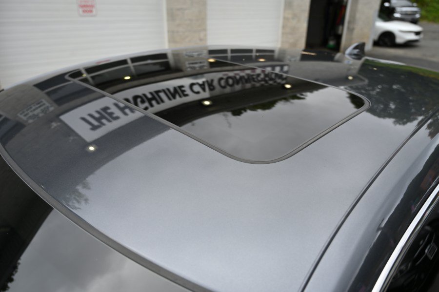 Used 2024 Honda Civic EX-L image 9
