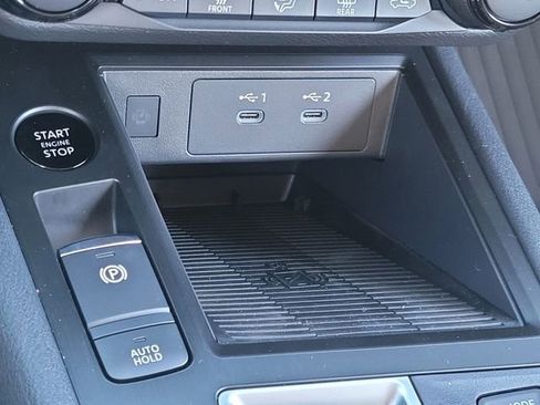 New 2026 Nissan Kicks SV FWD image 17