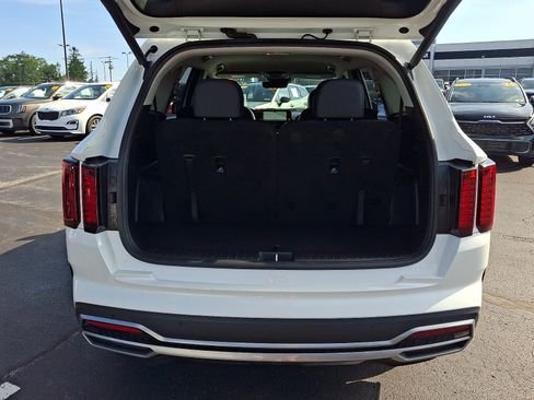 Used 2023 Kia Sorento EX AWD/4WD image 30