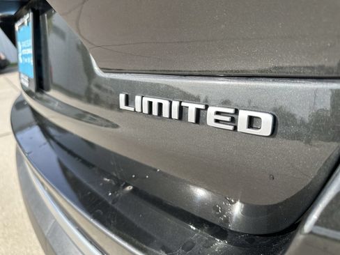 Used 2024 Jeep Grand Cherokee L Limited w/ Luxury Tech Group II AWD/4WD image 33