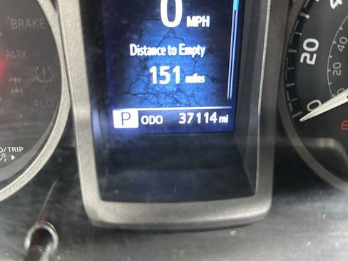 Used 2023 Toyota Tacoma TRD Off-Road image 17