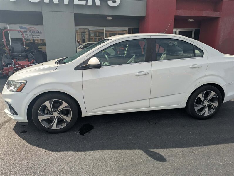 Used 2019 Chevrolet Sonic Premier FWD image 2