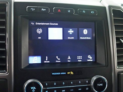Used 2019 Ford Expedition Platinum AWD/4WD image 23