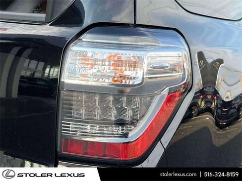 Used 2018 Toyota 4Runner SR5 image 15