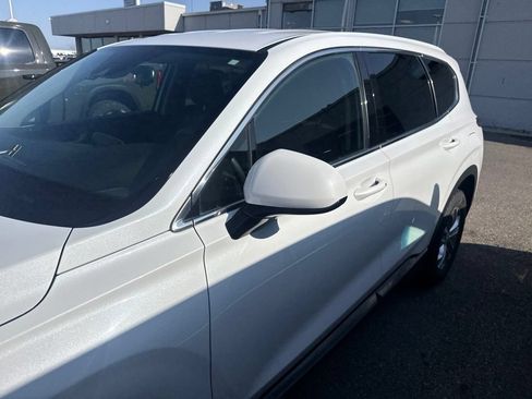 Used 2019 Hyundai Santa Fe SEL AWD/4WD image 4