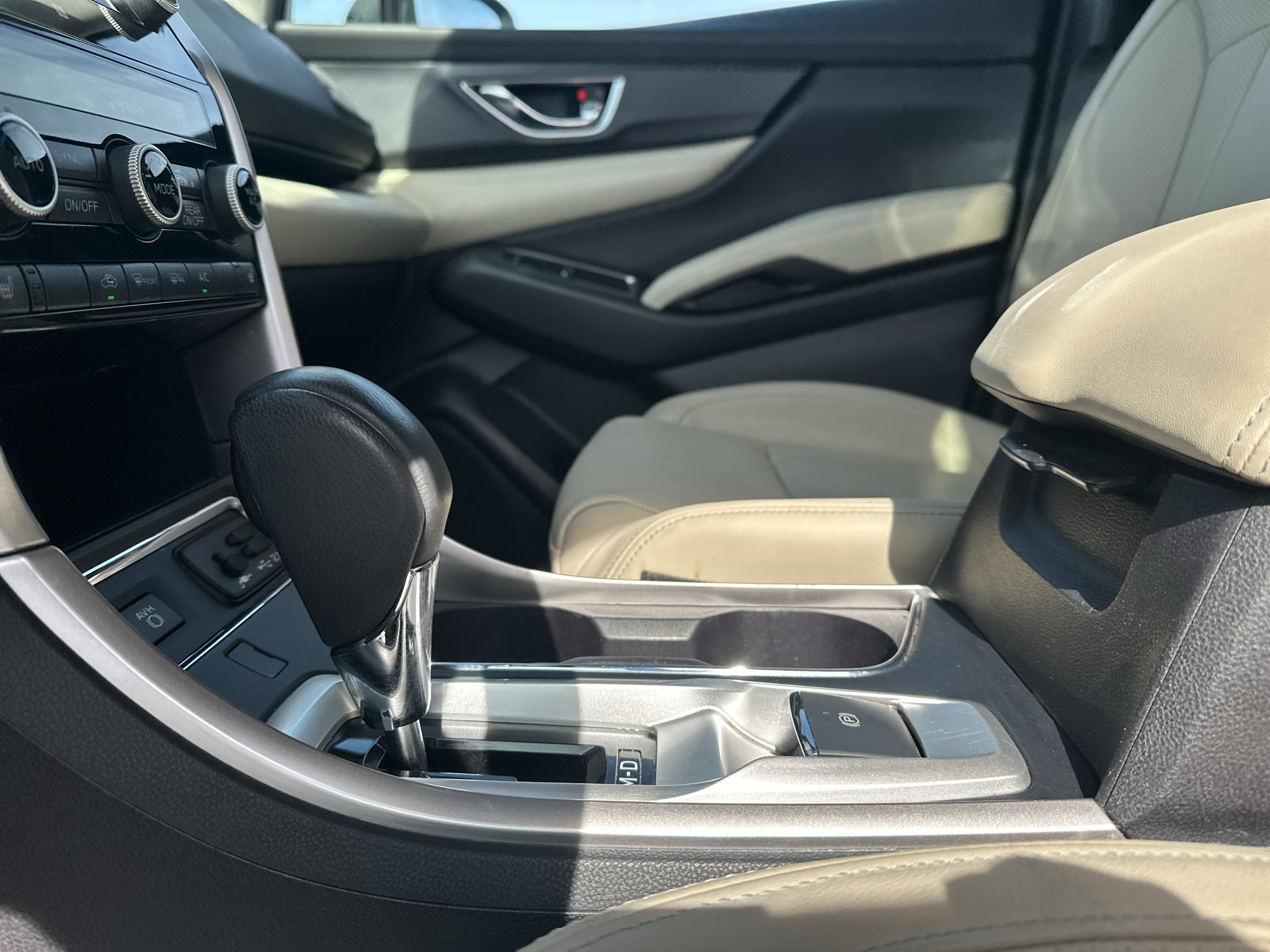 Used 2019 Subaru Ascent Limited AWD/4WD image 19