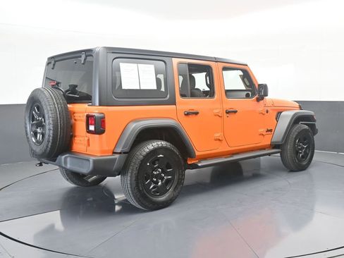 Used 2025 Jeep Wrangler Sport image 6