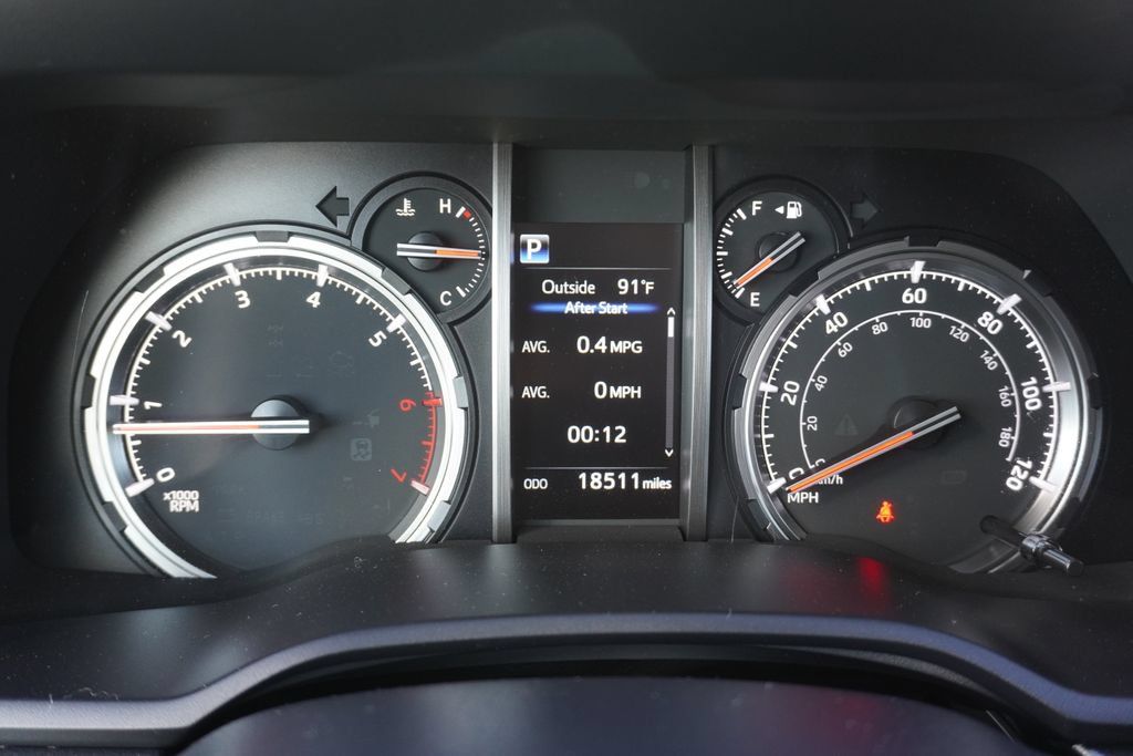 Used 2023 Toyota 4Runner TRD Off-Road Premium w/ Off Road Premium Plus Package AWD/4WD image 30