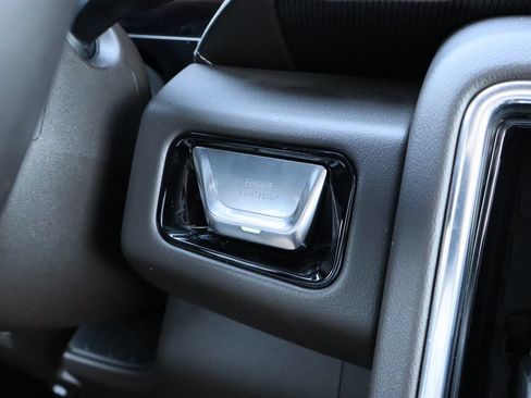 Certified 2025 GMC Yukon Elevation w/ Technology Package RWD image 20