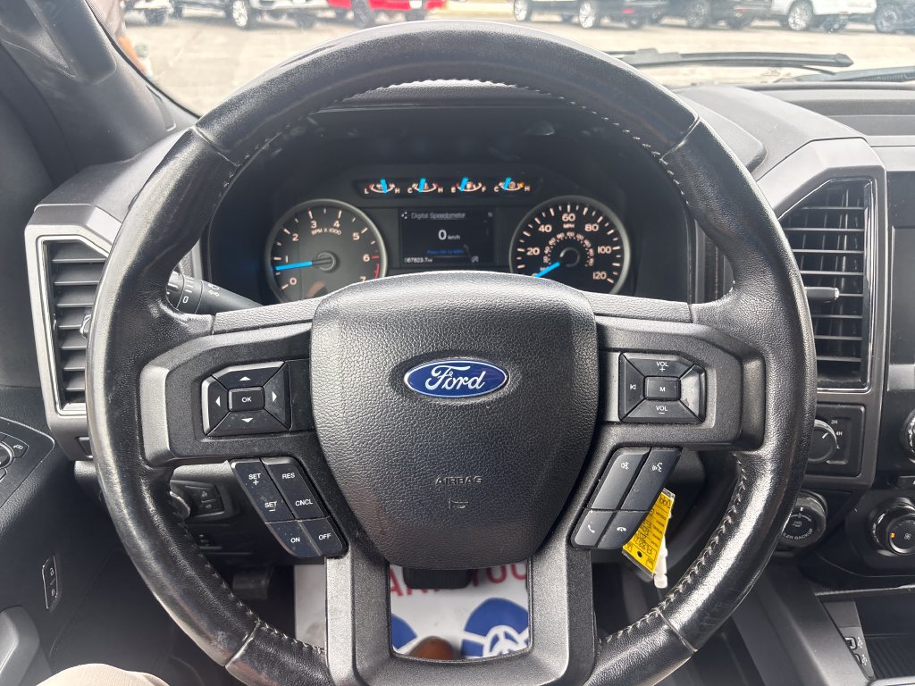Used 2017 Ford F150 XLT w/ Equipment Group 302A Luxury AWD/4WD image 18