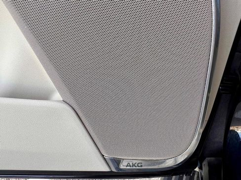 Used 2021 Cadillac Escalade Sport Platinum image 33