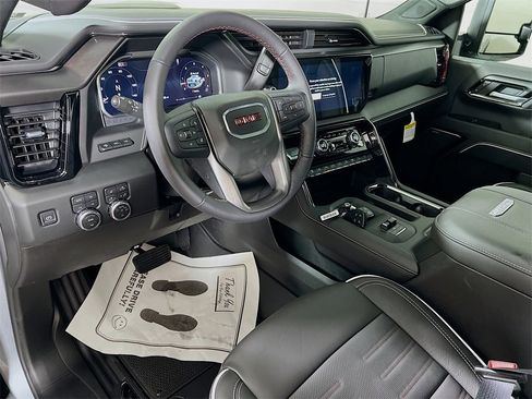 New 2026 GMC Sierra 2500 AT4X image 10