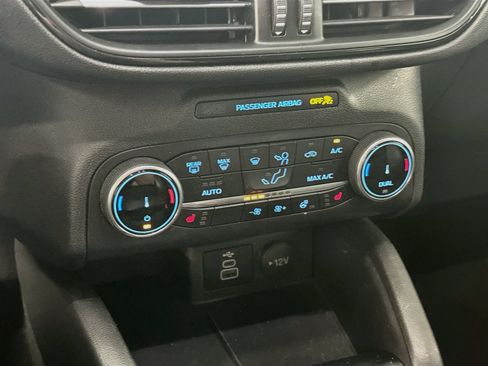 Used 2025 Ford Escape ST-Line Select AWD/4WD image 23