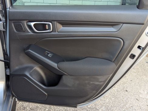 Used 2025 Honda Civic Sport image 25