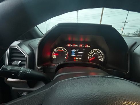 Used 2019 Ford F150 XLT w/ Equipment Group 302A Luxury image 16