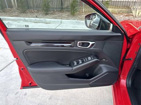 Certified 2025 Honda Civic Sport Touring image 19