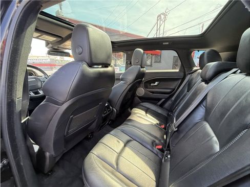 Used 2017 Land Rover Range Rover Evoque SE Premium image 20