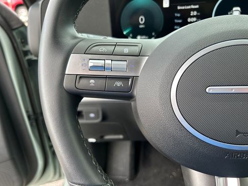 Used 2025 Hyundai Kona SEL image 22