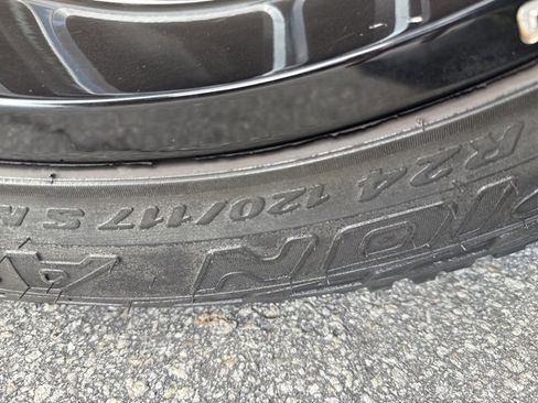 Used 2006 HUMMER H2 SUT w/ Limited Edition H2 image 18