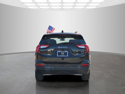 Used 2022 GMC Terrain SLE w/ Driver Convenience Package image 5