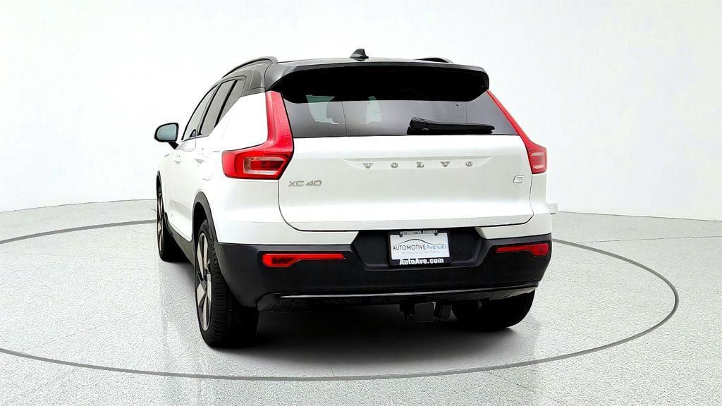 Used 2023 Volvo XC40 Recharge Ultimate AWD/4WD image 6