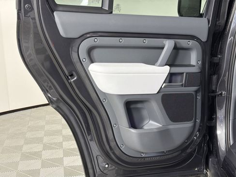 New 2025 Land Rover Defender 130 X-Dynamic SE image 26