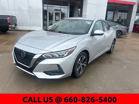 Used 2021 Nissan Sentra SV FWD image 2