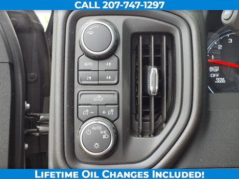 Used 2022 Chevrolet Silverado 1500 Custom Trail Boss AWD/4WD image 15