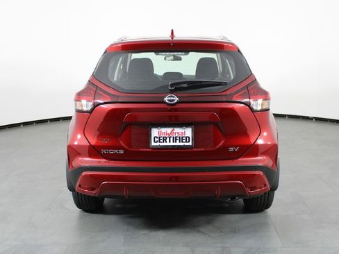 Certified 2024 Nissan Kicks SV image 11