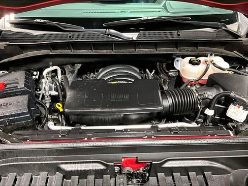 Used 2025 GMC Sierra 1500 SLT image 12