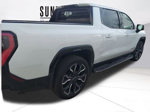 Used 2025 GMC Sierra EV Denali image 4