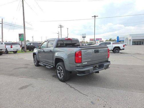Used 2022 Chevrolet Colorado Z71 w/ Trail Boss Package AWD/4WD image 8